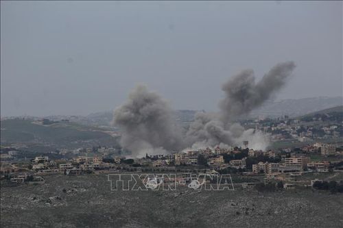Israel tiếp tục không kích các mục tiêu Hezbollah ở miền Nam Liban