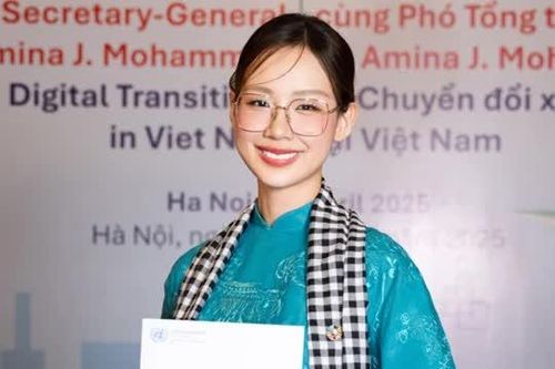 Hoa hậu Bảo Ngọc điều hành phiên đối thoại thanh niên cùng Phó Tổng thư ký Liên Hợp Quốc