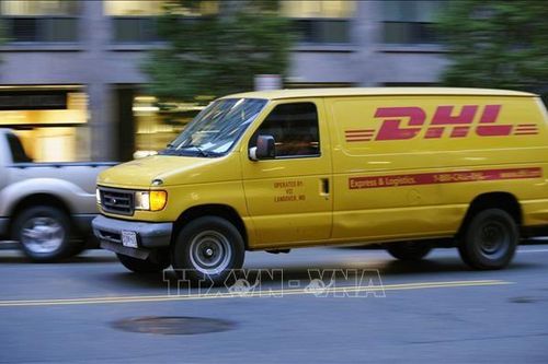 DHL Express tạm dừng giao hàng trị giá trên 800 USD tới cá nhân ở Mỹ
