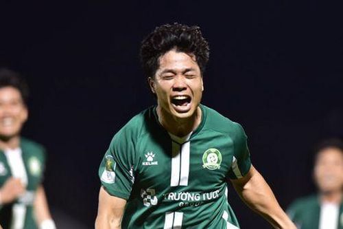 'Nguyễn Xuân Son không bằng Công Phượng'