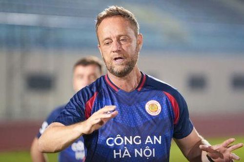 HLV Polking đã sai về Quang Hải?