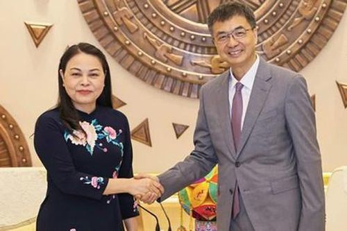 Phó Chủ tịch - Tổng Thư ký Ủy ban TƯ MTTQ Việt Nam hội kiến với Bí thư Khu ủy Quảng Tây, Trung Quốc