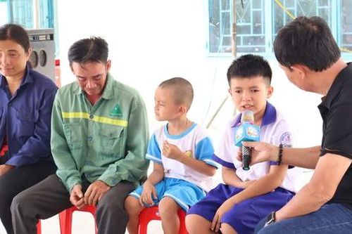 'Con chỉ mong được học đến lớp 5 thôi'