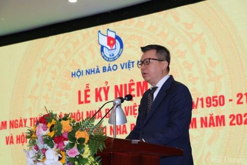 Báo chí đổi mới, vươn mình đồng hành cùng đất nước