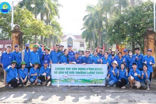 Áo xanh tình nguyện: Lặng thầm lan tỏa yêu thương