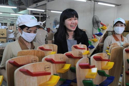 Gỗ Đức Thành 'bình thản' trước thương chiến, tập trung vào mảng đầu tư và cho thuê nhà xưởng