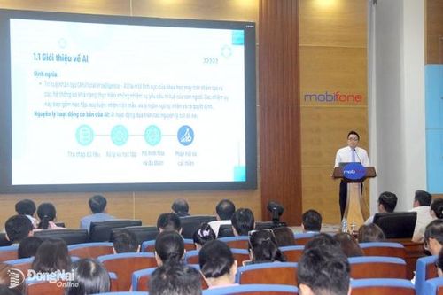 Phổ biến 'bình dân học vụ số' về AI đến cán bộ, công chức