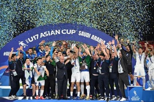 Chỉ còn 9 cầu thủ, U.17 Uzbekistan vô địch giải U.17 châu Á