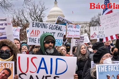 Tin thế giới ngày 21-4: Biểu tình rầm rộ phản đối Tổng thống Trump khắp nước Mỹ