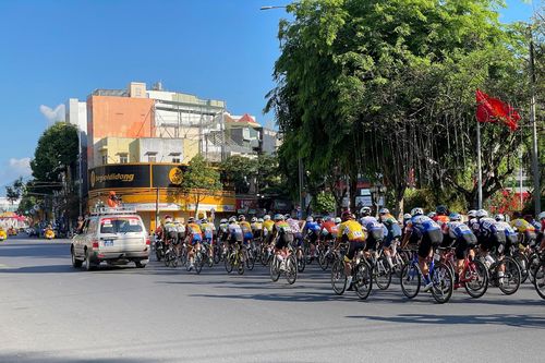 Cuộc đua xe đạp toàn quốc Cúp truyền hình TP. Hồ Chí Minh lần thứ 37: Xuất phát chặng 17 từ Nha Trang đi Đà Lạt