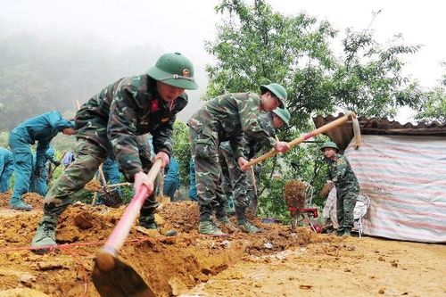 Lính Cụ Hồ xóa nhà tạm cho hộ nghèo