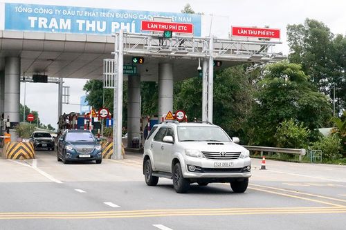 Kỳ II: Phát triển giao thông kết nối để Đất Tổ 'vươn mình'