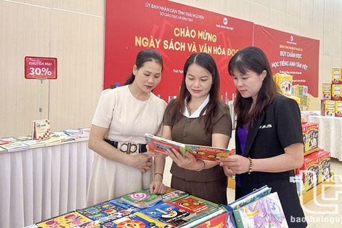 'Đọc sách - Điều bình thường mà vĩ đại'