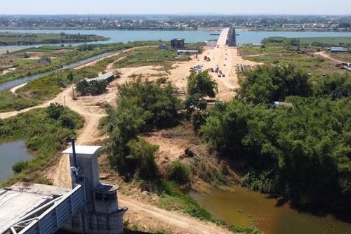 Sắp đến hạn chót cán đích, hai dự án trọng điểm ở Quảng Ngãi vẫn vướng mặt bằng