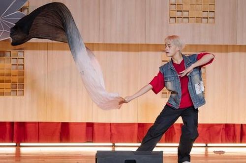 Chàng trai mắc hội chứng TICs Đinh Viết Tường và câu chuyện truyền cảm hứng