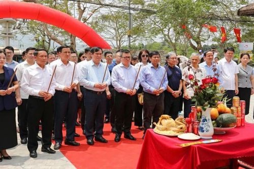 Hội Nhà báo Việt Nam tổ chức về nguồn tại Thái Nguyên