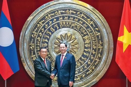 Phó Chủ tịch Quốc hội, Thượng tướng Trần Quang Phương hội đàm với Phó Chủ tịch Quốc hội Lào Suvon Luongbunmi