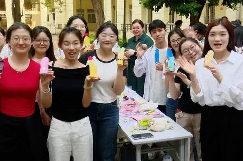 Những mảnh ghép Phục sinh: Kết nối các nền văn hóa