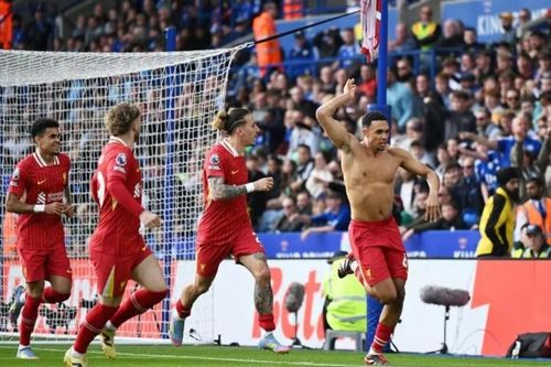 Bóng lăn vòng 33, Liverpool tiến sát ngôi vương