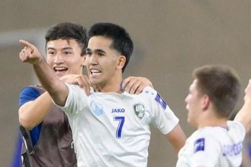 Chơi thiếu người, U17 Uzbekistan vẫn vô địch châu Á