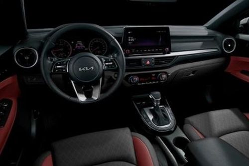 Giá lăn bánh Kia K3 mới nhất giảm kỷ lục nhờ ưu đãi lớn, Mazda3 và Hyundai Elantra lo lắng không theo kịp doanh số