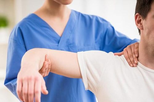 Phục hồi chức năng sau đột quỵ: Tiến hành sớm giúp bệnh nhân giảm di chứng nặng nề