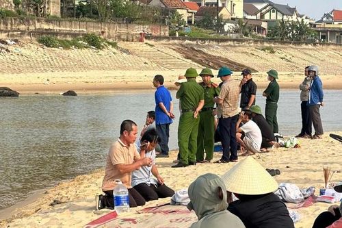 Tìm thấy thi thể 2 học sinh mất tích khi tắm ở cửa sông