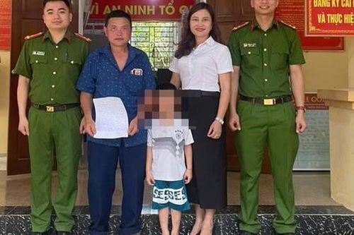 Công an xã miền núi kịp thời đưa cháu bé co giật, tím tái đến viện cấp cứu