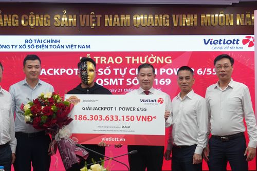 Mua Vietlott theo thói quen, Gen Z Bình Dương bất ngờ trúng thưởng 186 tỷ đồng
