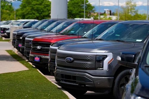 Ford dừng xuất khẩu xe sang Trung Quốc giữa 'bão' thương chiến
