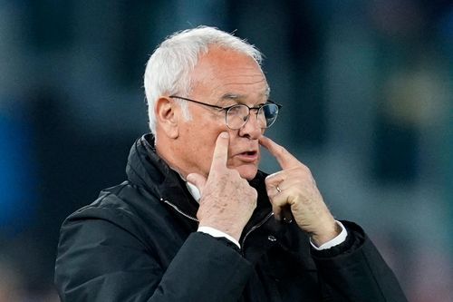 Ranieri quá xuất sắc ở tuổi 73