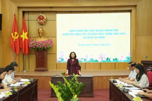 Tăng cường kiểm tra an toàn thực phẩm, bảo đảm cổng trường 'sạch' hàng rong