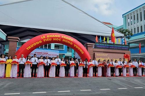 Thành phố Hồ Chí Minh đưa vào hoạt động cụm trường học đạt chuẩn quốc gia