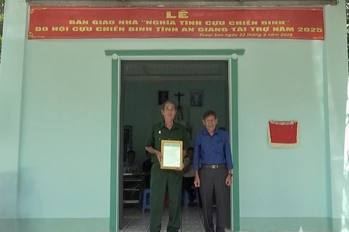 An Giang: Bàn giao nhà nghĩa tình cựu chiến binh