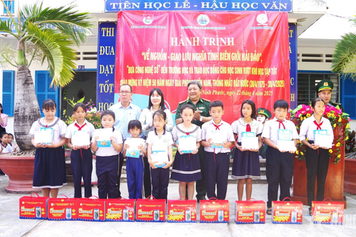 Khánh Hòa: Hành trình về nguồn và giao lưu nghĩa tình biên giới hải đảo