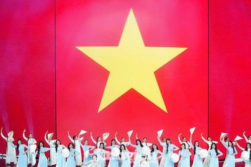 Chung khảo 'Hoa hậu Việt Nam' 2024: Nơi vẻ đẹp gọi tên bản sắc