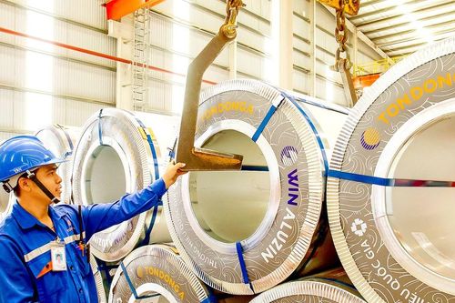 'Siết' truy xuất nguồn để bảo vệ hàng Việt