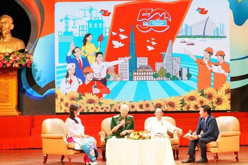 Quận 1 họp mặt Kỷ niệm 50 năm Ngày Giải phóng miền Nam, thống nhất đất nước