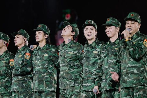 Concert 'Anh trai vượt ngàn chông gai' Day 5, Day 6 tiếp tục chuỗi kỷ lục 'cháy vé'