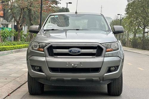 Có nên mua xe 'nửa tải' Ford Ranger XLS 2017 hơn 400 triệu đồng?
