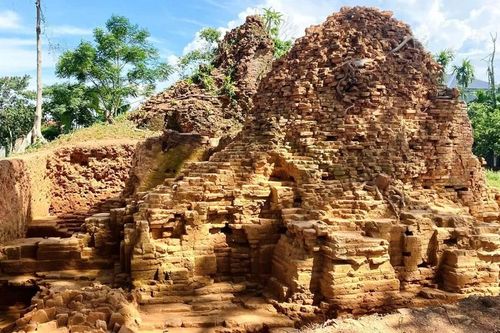 Tiếp tục khai quật khảo cổ Tháp đôi Liễu Cốc