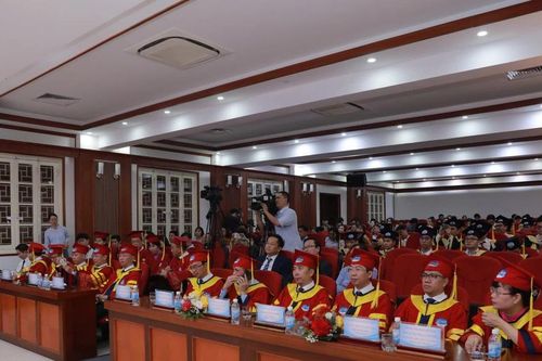 Trường ĐH Thủy lợi trao bằng tiến sĩ, thạc sĩ năm 2025