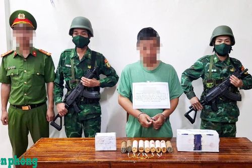 Bắt đối tượng vận chuyển vật liệu nổ trái phép