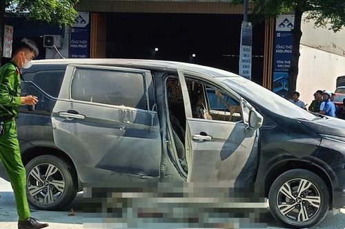 2 người đi trên ô tô tử vong bất thường trên đường ở Đà Nẵng