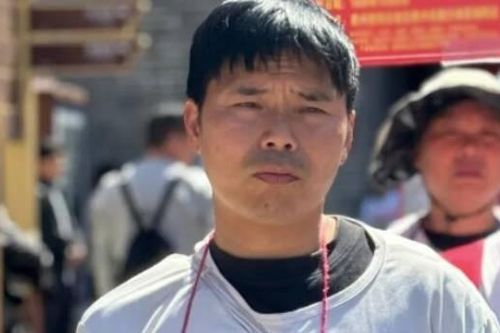 19 năm tìm kiếm, 'ông bố kẹo bông' cuối cùng cũng nghe được tiếng 'cha ơi'