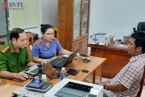 VKSND huyện Bắc Bình hỏi cung bị can có ghi âm, ghi hình