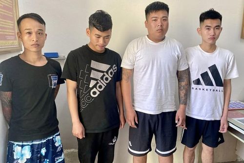 Bắt ổ nhóm 'bảo kê' thu tiền tại biển Hải Tiến