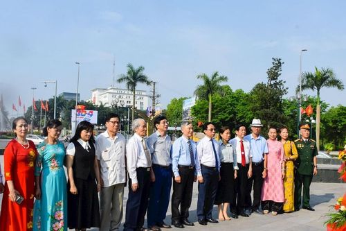 Hội Hữu nghị Việt - Nga tỉnh Nghệ An kỷ niệm 155 năm Ngày sinh V.I.Lê-nin
