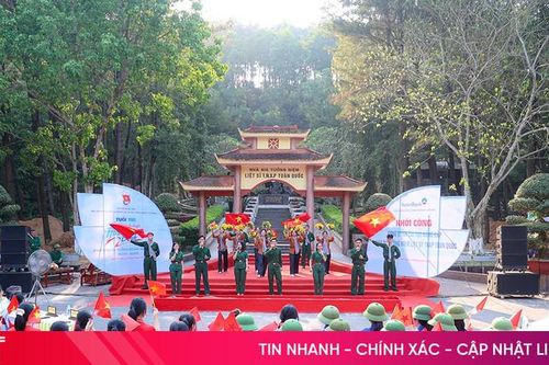 Tuổi trẻ Hà Tĩnh viết tiếp câu chuyện hòa bình