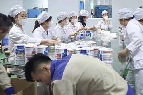 Thành phố Hồ Chí Minh: Ra quân liên ngành kiểm tra việc sản xuất, kinh doanh sữa